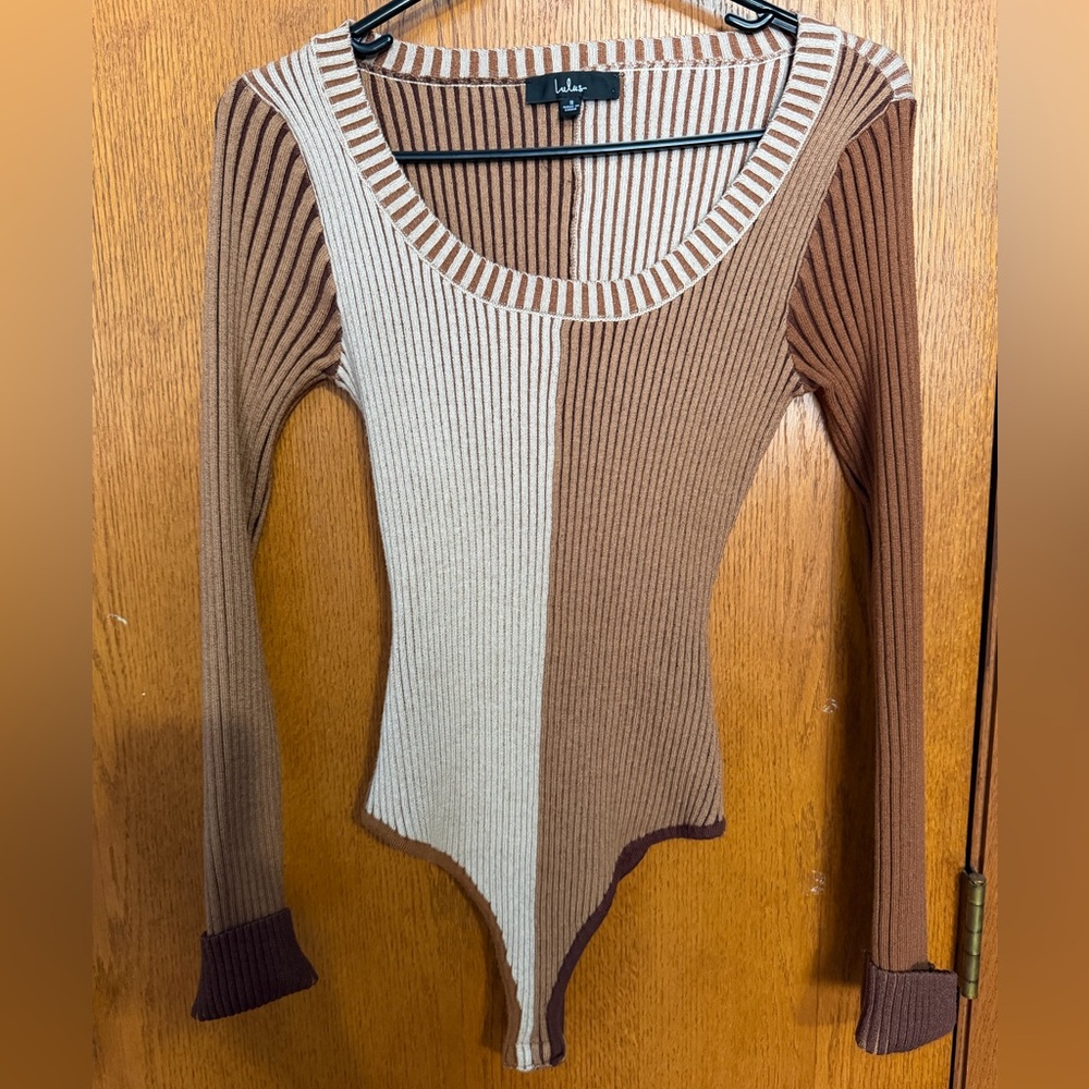 Colorblock Ribbed Scoop Neck Bodysuit